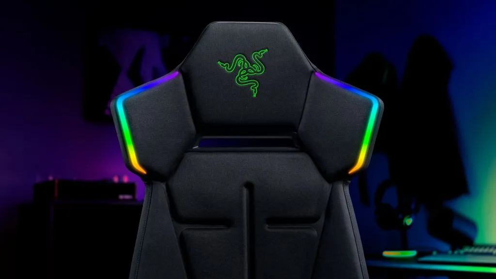Razer выпустила первое игровое кресло со встроенной RGB-подсветкой за 39 тыс. рублей